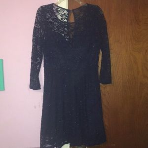 Short lace dress